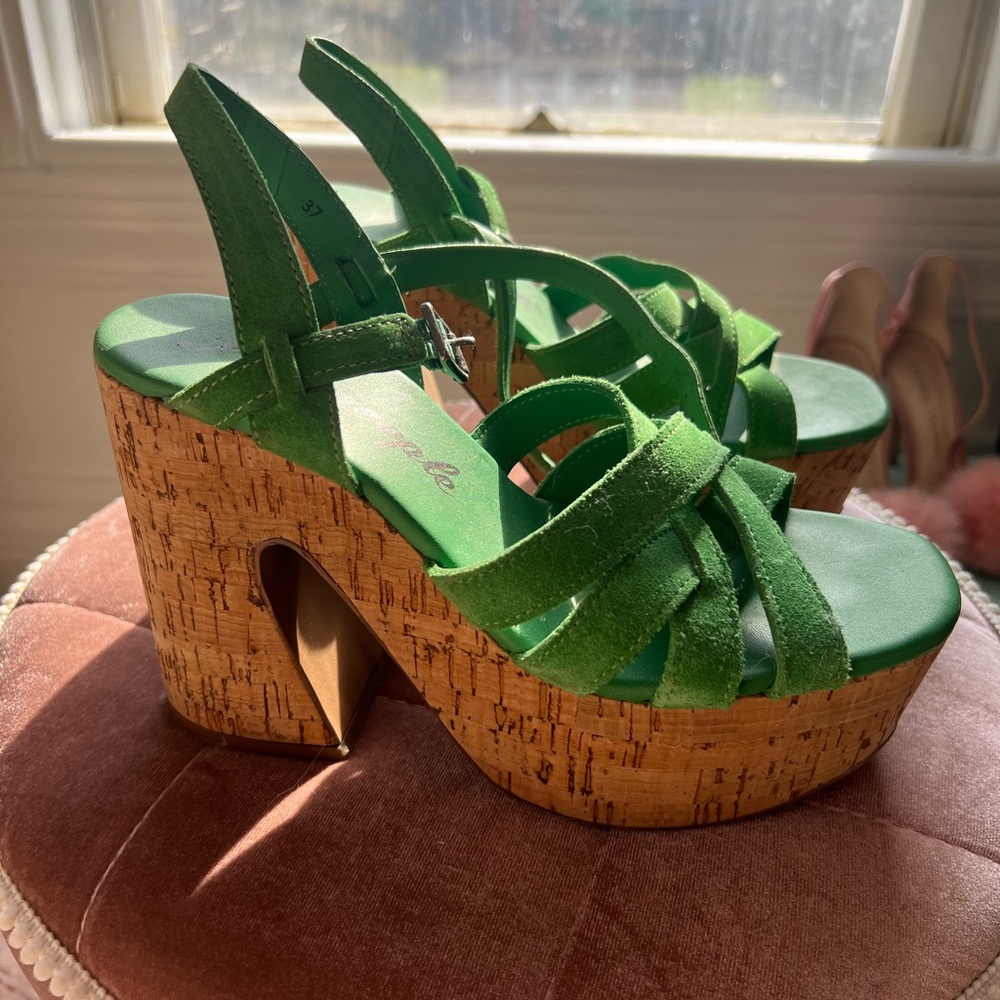 Free People Kelley Green platform sandal size 7 suede